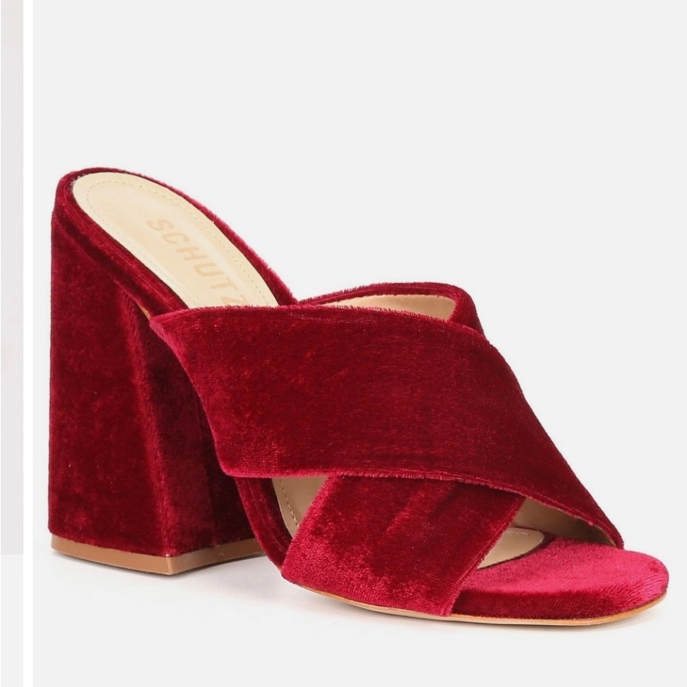 Schutz Callie block heels NIB 8.5
